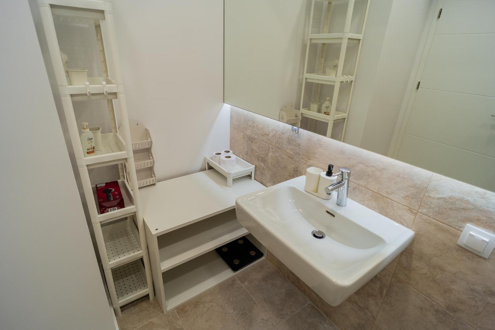 Lagoon Park Apartments With Beach View Bukares Bagian luar foto