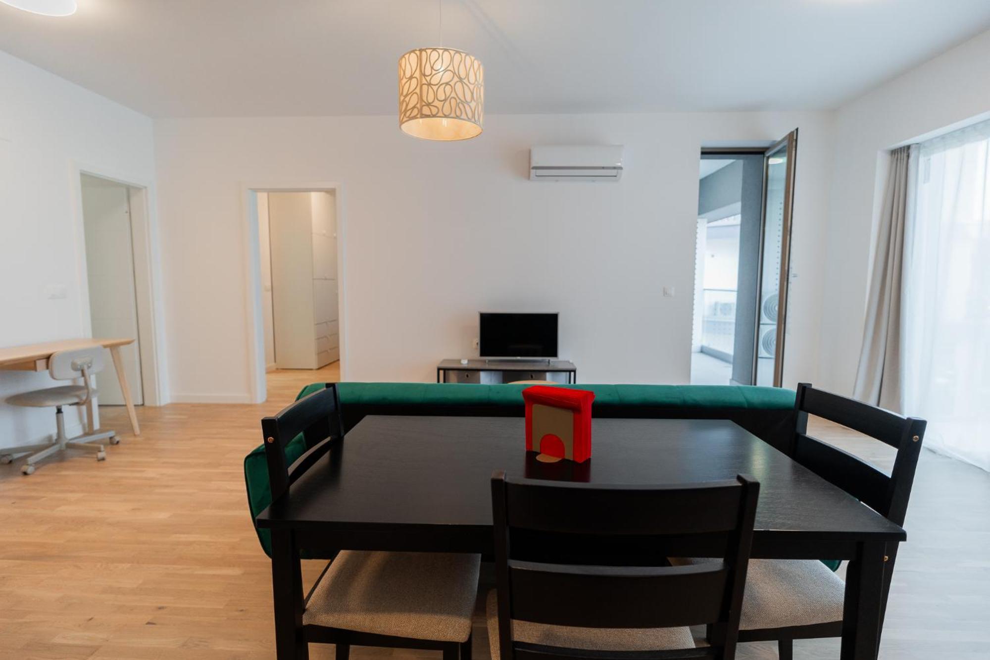 Lagoon Park Apartments With Beach View Bukares Bagian luar foto