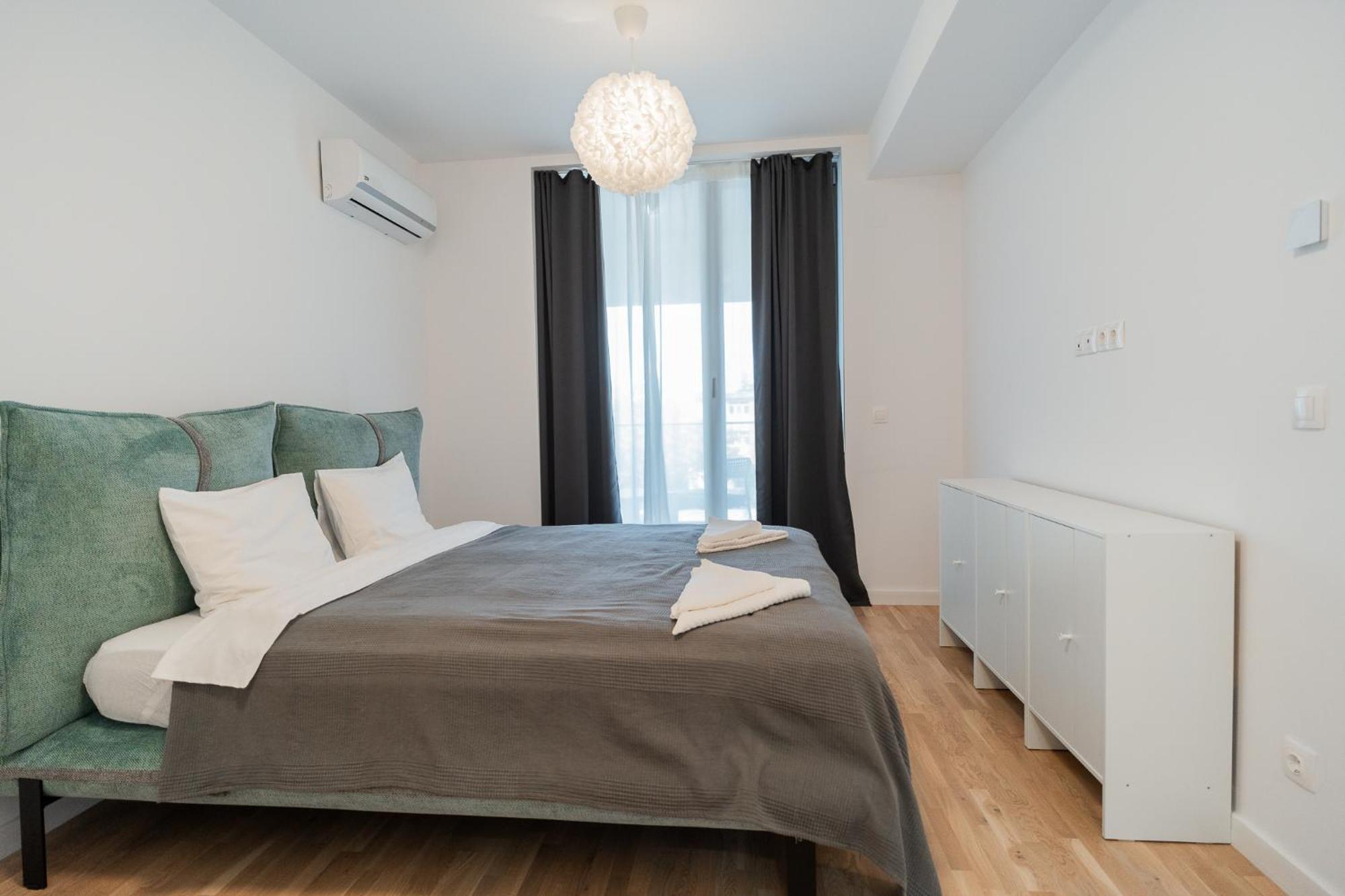 Lagoon Park Apartments With Beach View Bukares Bagian luar foto