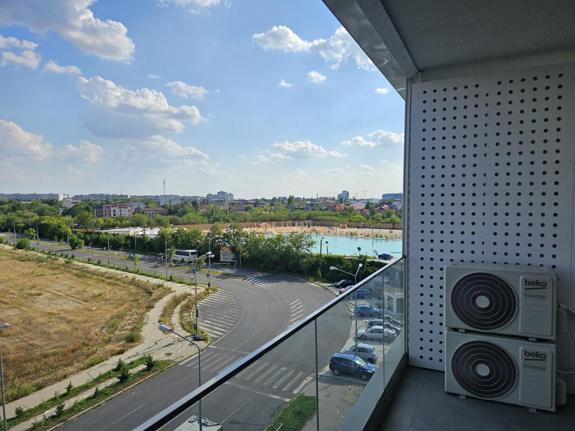 Lagoon Park Apartments With Beach View Bukares Bagian luar foto